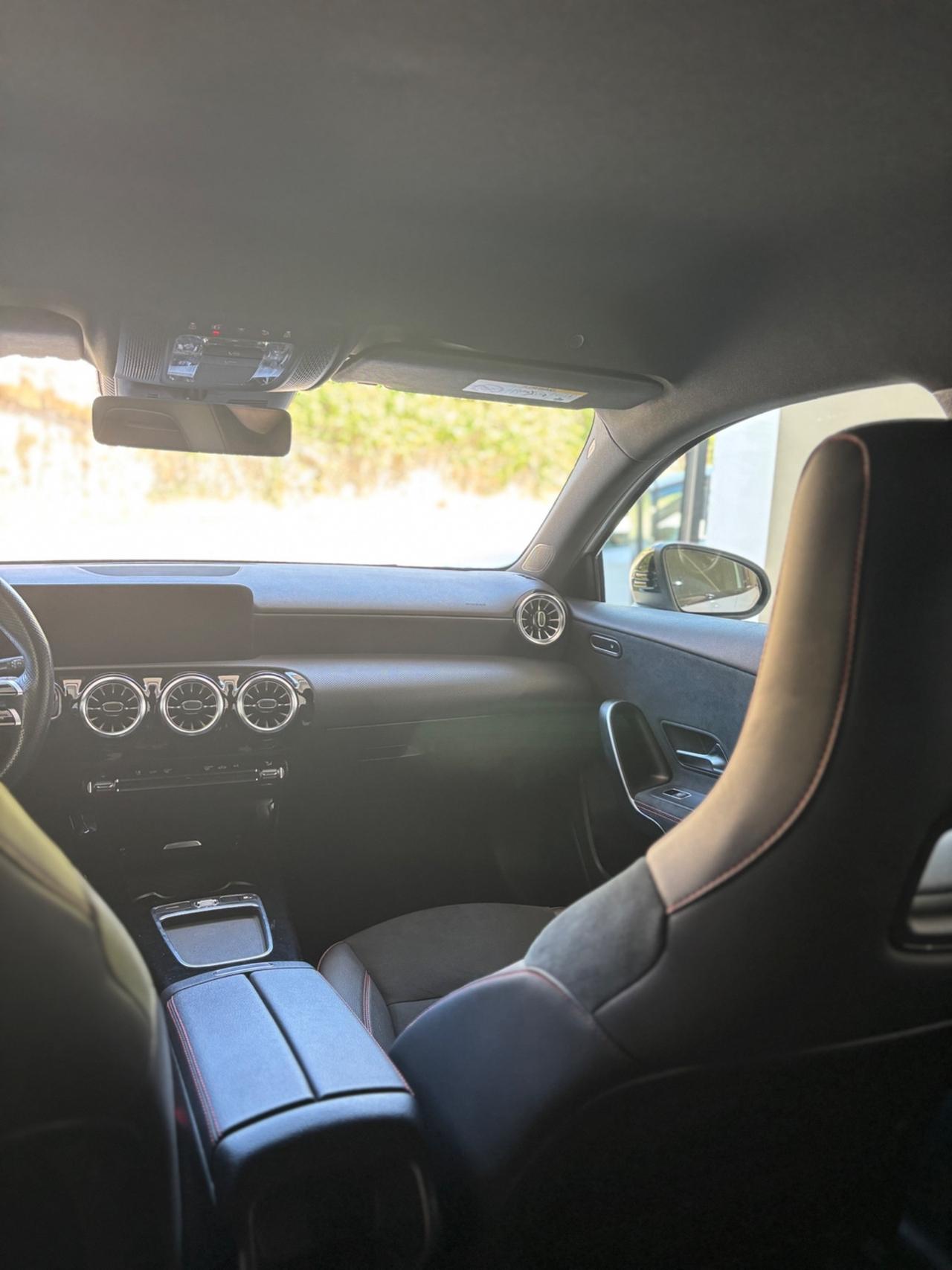 Mercedes-benz A 200 d Automatic AMG Line Premium Plus