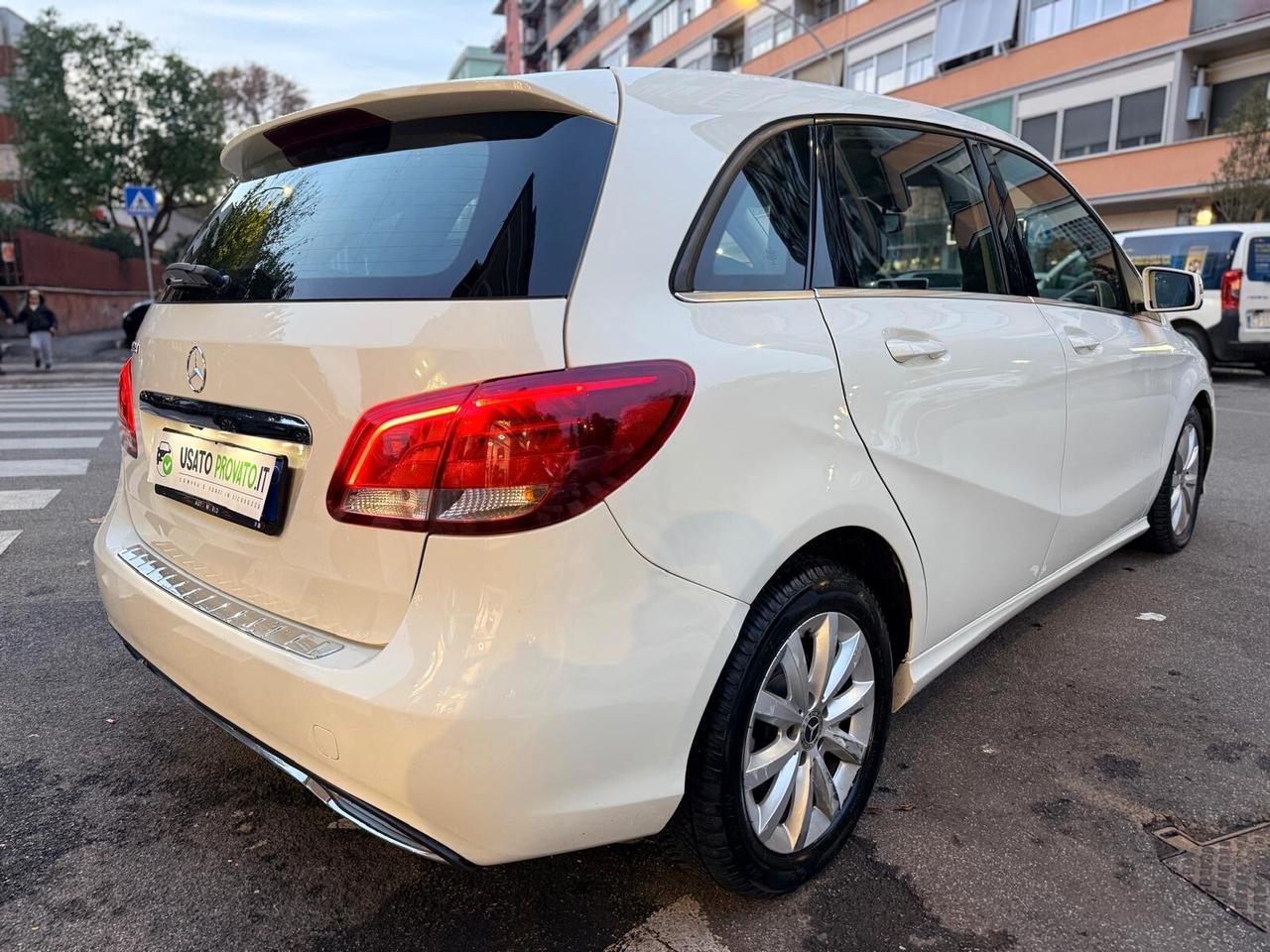 Mercedes-benz B 200 d Automatic Premium