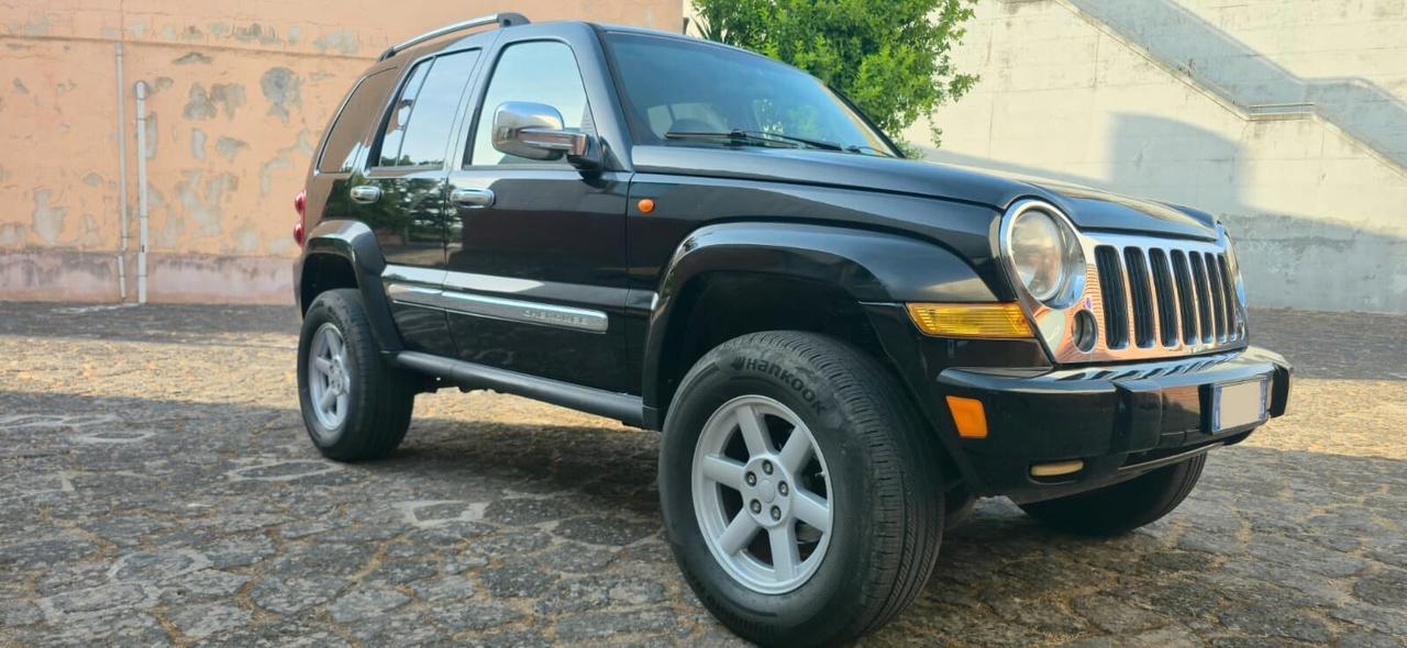 JEEP CHEROKEE 2.8 CRD LIMITED