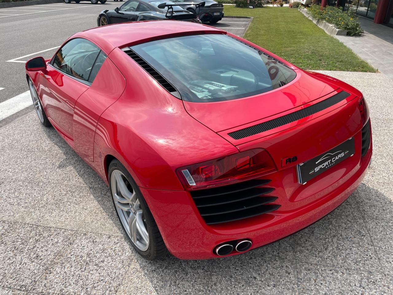 Audi R8 4.2 V8 Cambio MANUALE