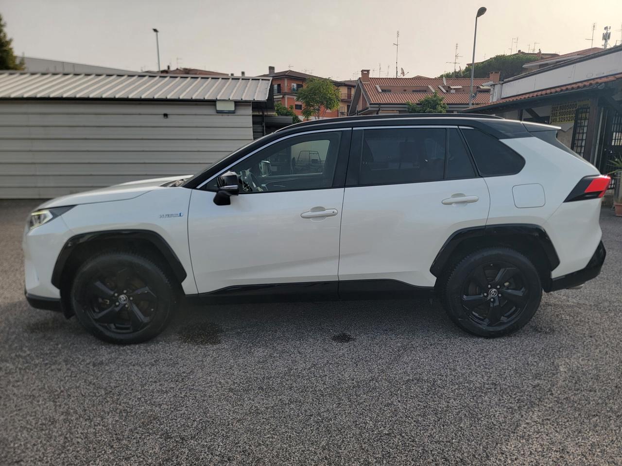 Toyota RAV 4 2.5 (222CV) AWD STYLE SOLO 79 MILA KM!