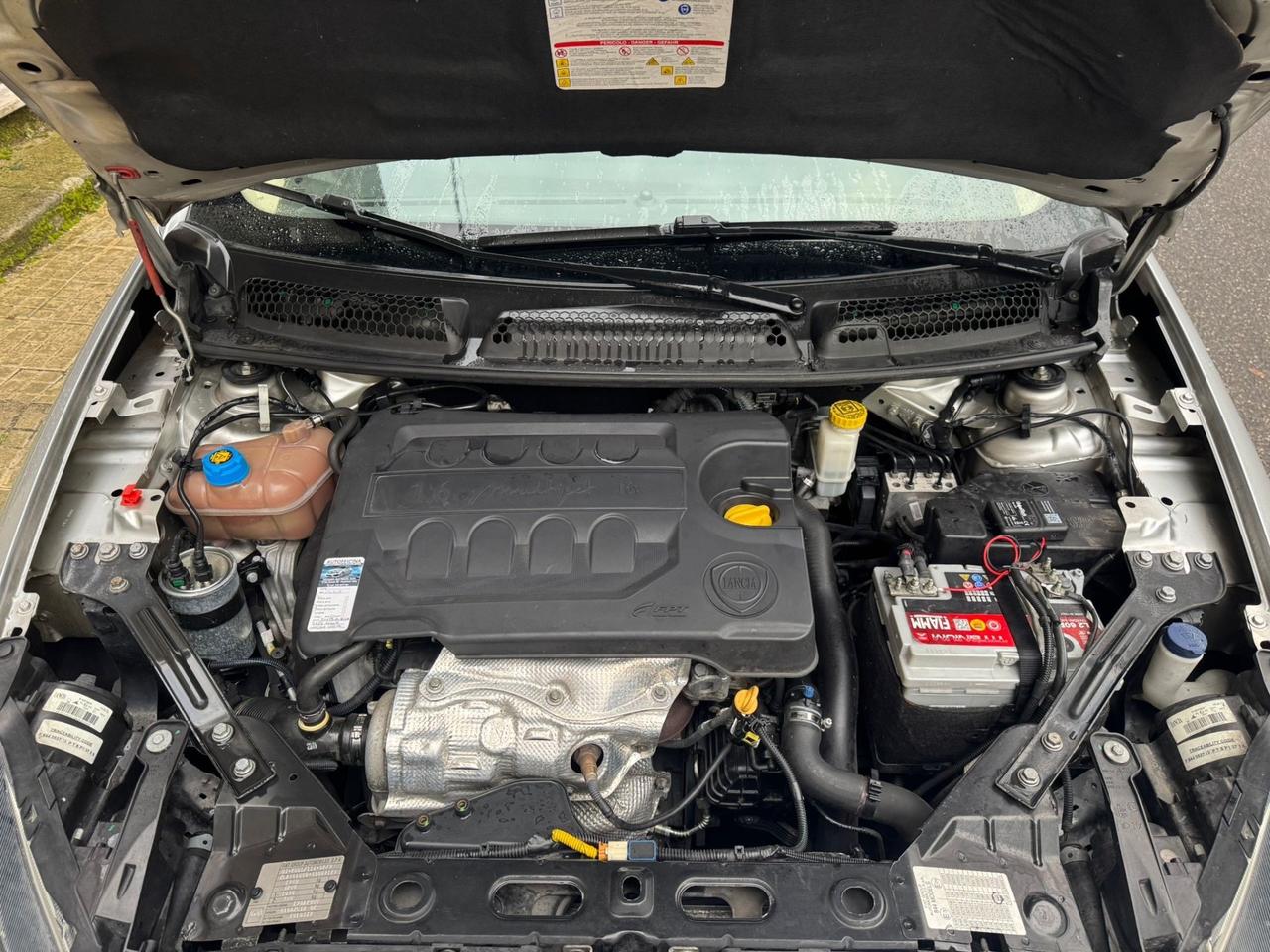 Lancia Delta 1.6 MJT DPF Platino