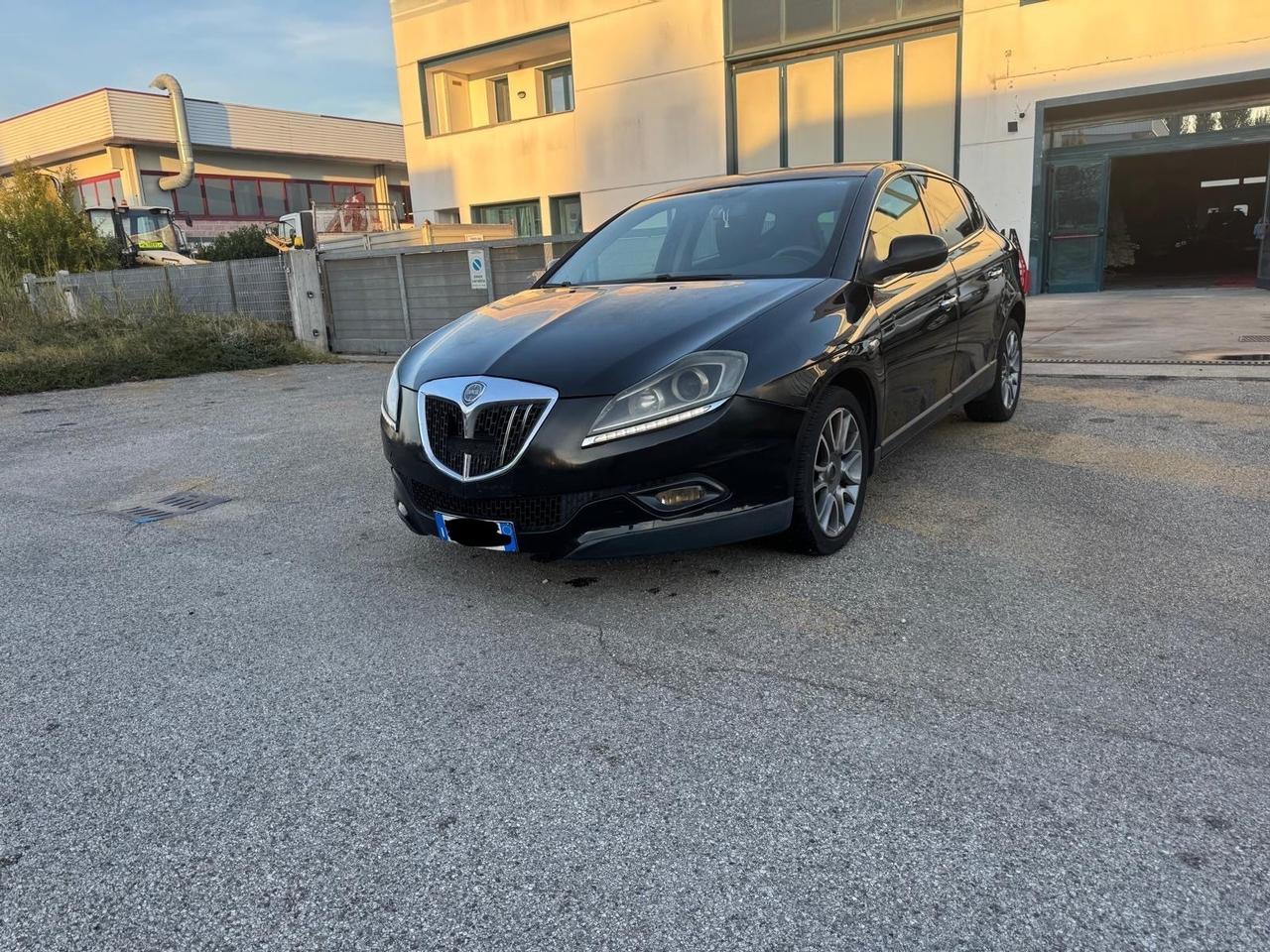 Lancia Delta 2.0 MJT Platino