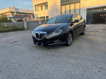 Lancia Delta 2.0 MJT Platino