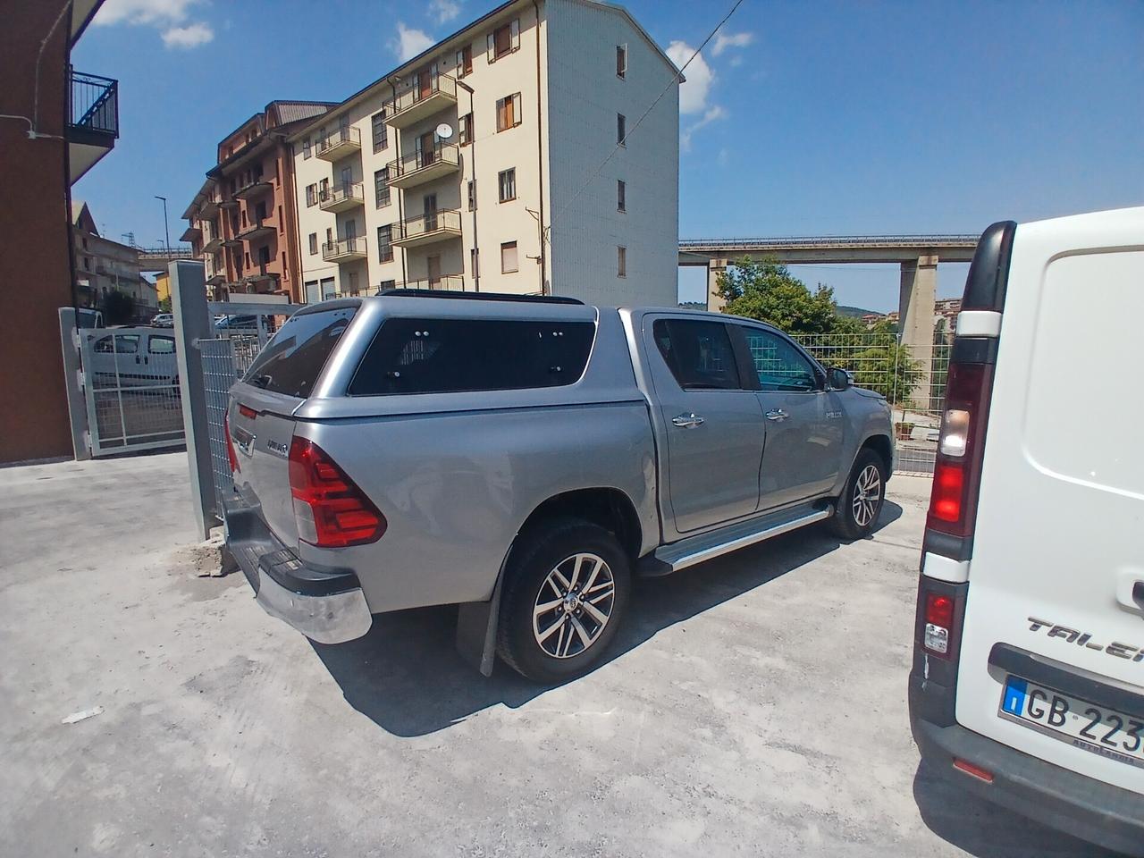 Toyota Hilux 2.4 D-4D 4WD 4 porte Double Cab Comfort