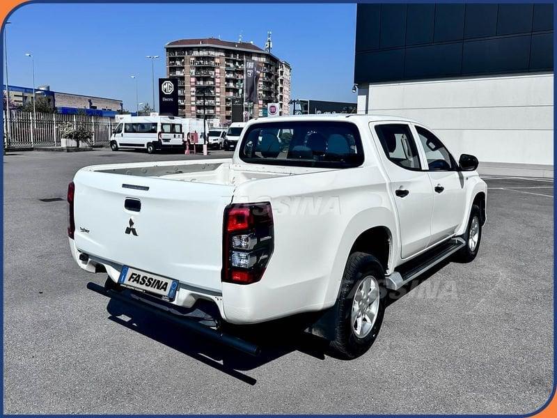 Mitsubishi L200 2.3 D Double Cab 4x4 Connect 150CV