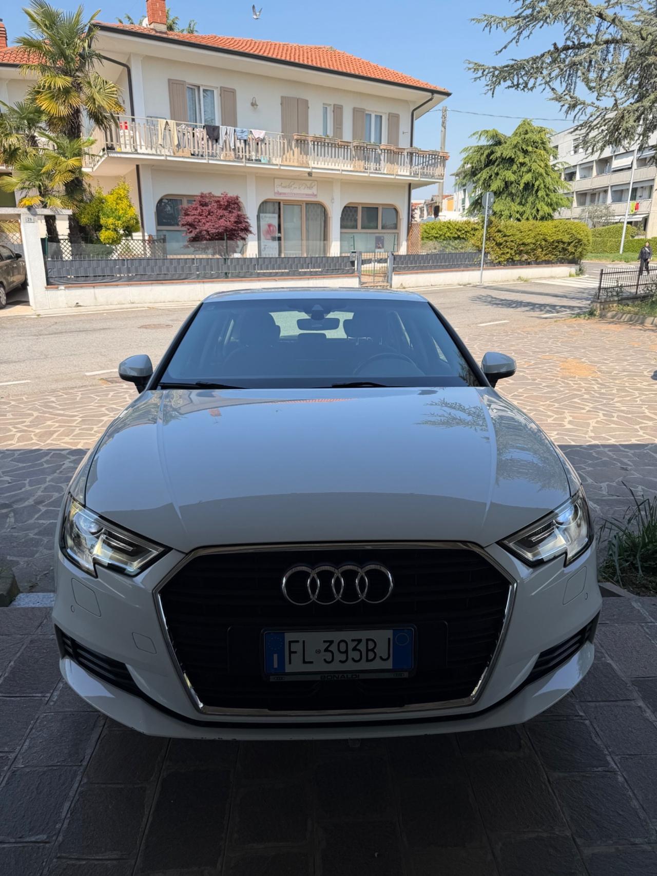 Audi A3 SPB 1.6 TDI S tronic Business