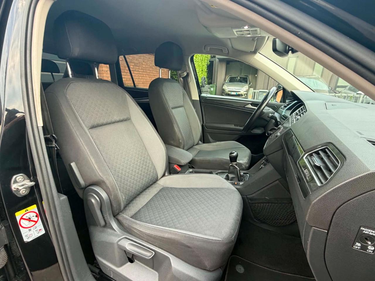 VW Tiguan1.6TDi115cv R-line-189.000KM-Garanzia-2019