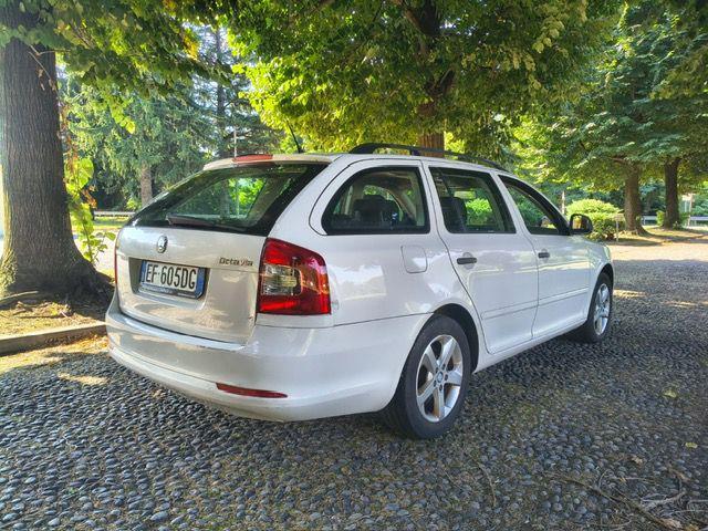 SKODA Octavia 1.6 TDI CR F.AP. Wagon Comfort