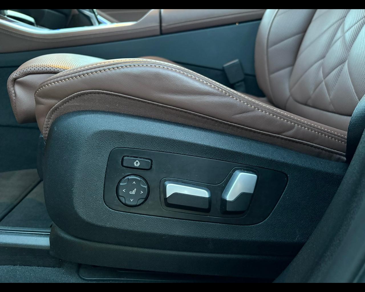 BMW X5 (G05/F95) - X5 xDrive30d 48V xLine