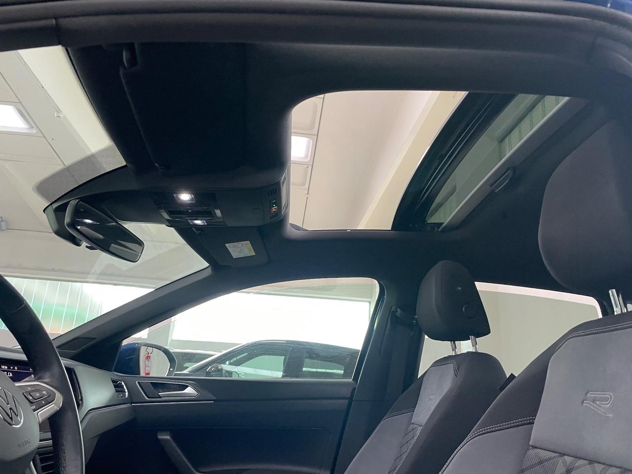 Volkswagen Taigo 1.0 TSI 115 CV DSG R-Line