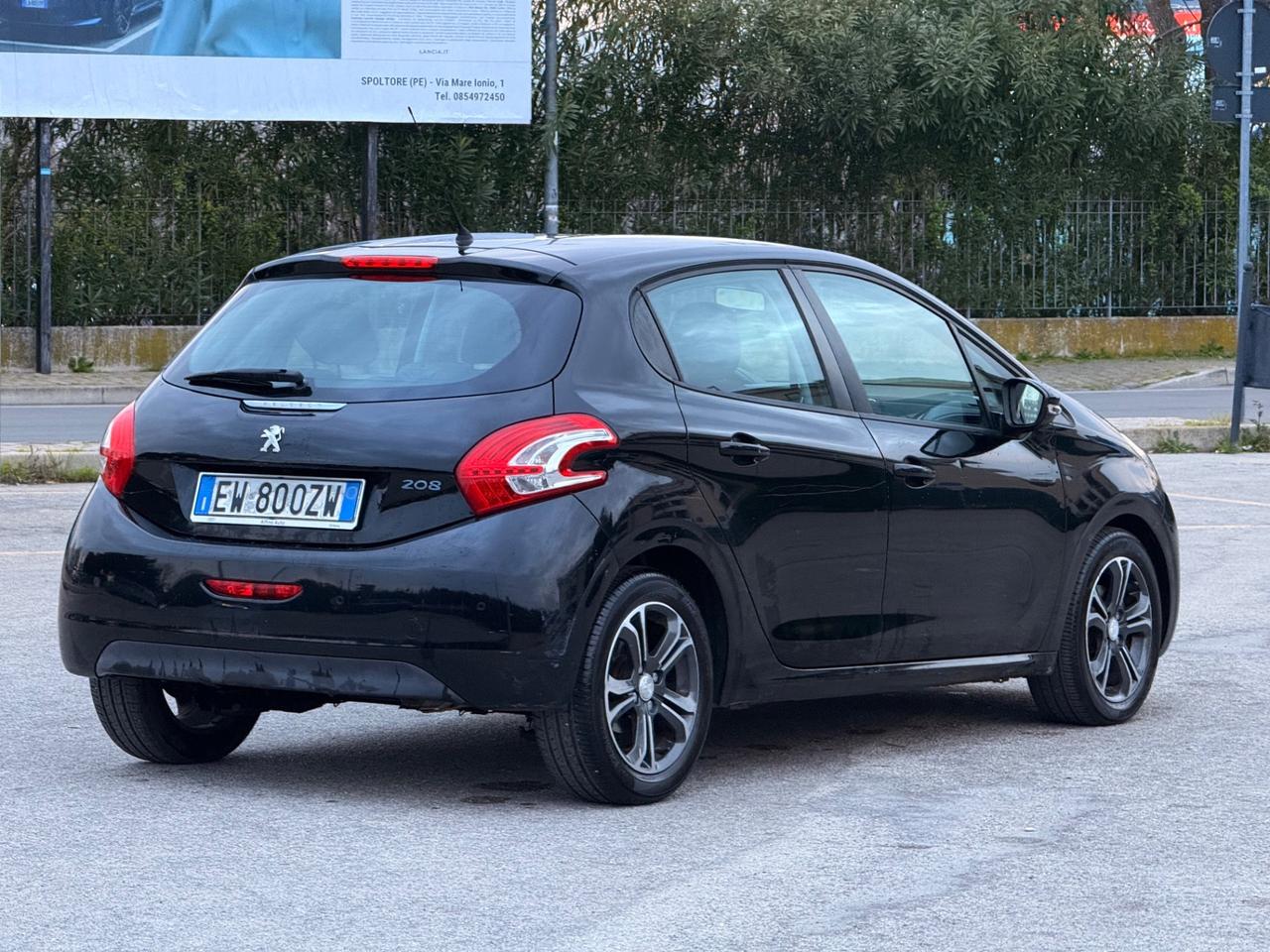 Peugeot 208 2014 GPL GARANZIA 12 MESI