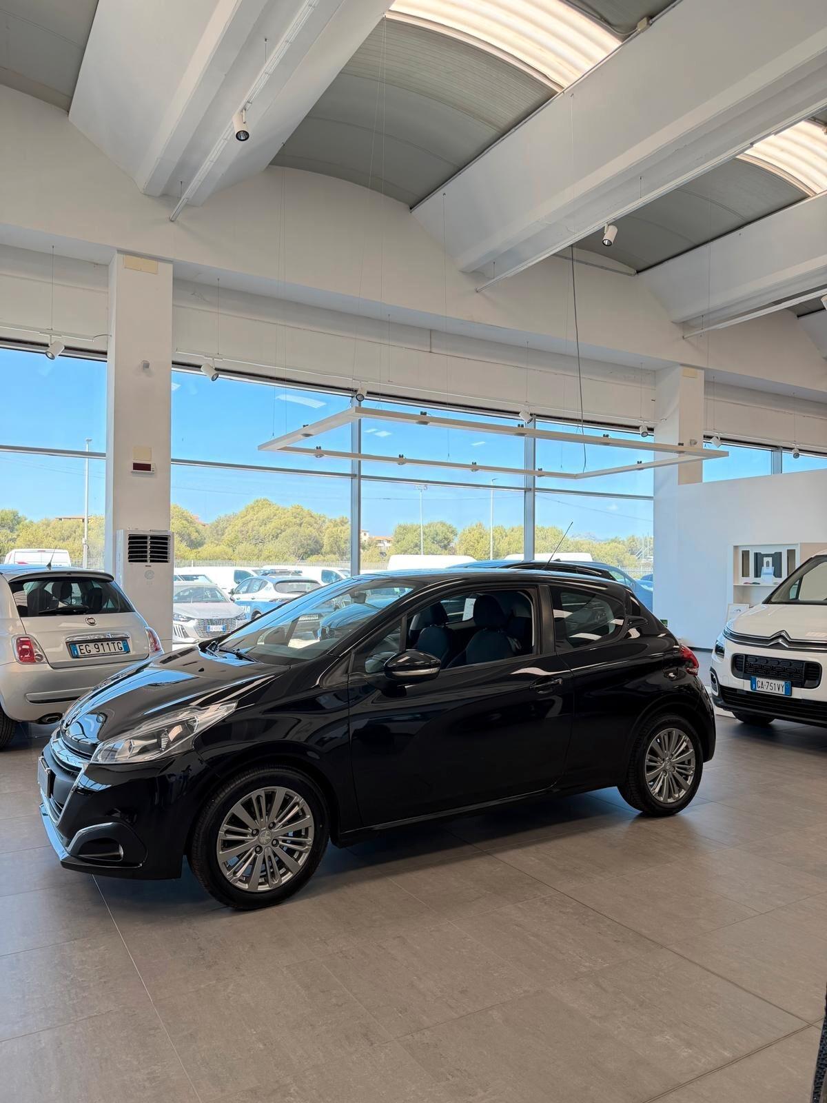 Peugeot 208 BlueHDi 75 3 porte Allure
