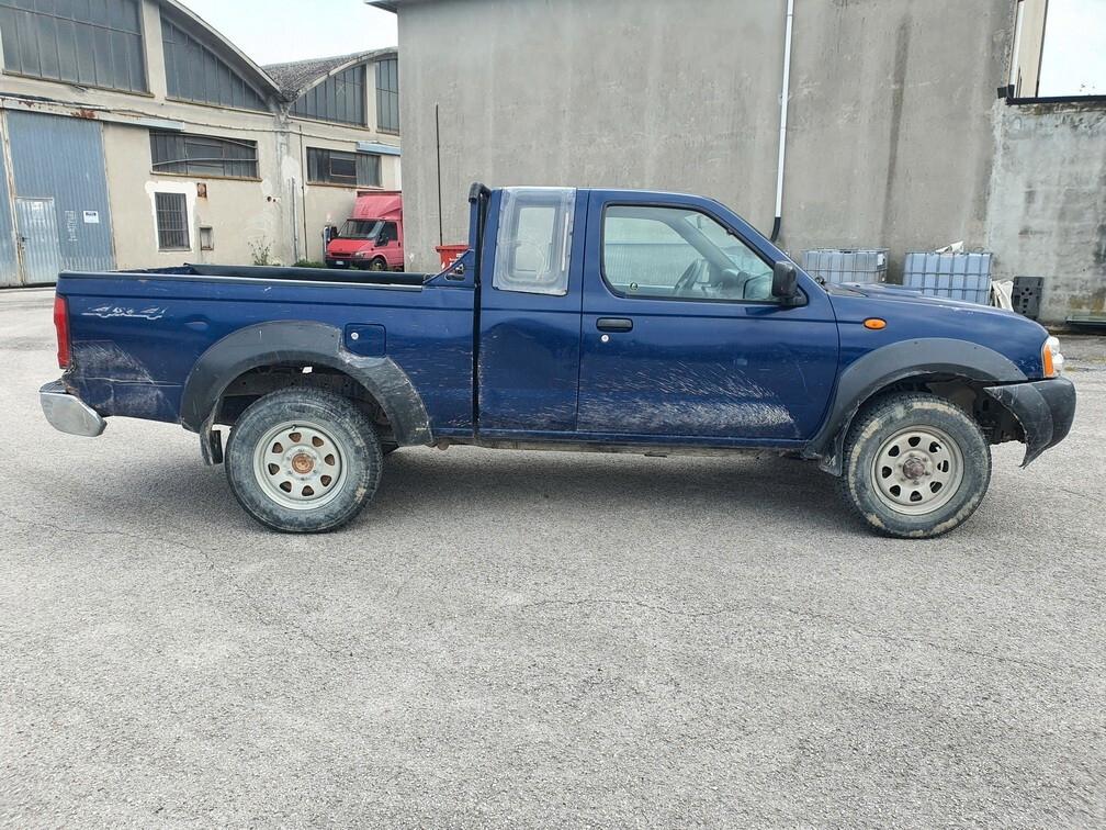 Nissan Navara (D22) 2.5 TD 133CV 4WD Cab. Singola