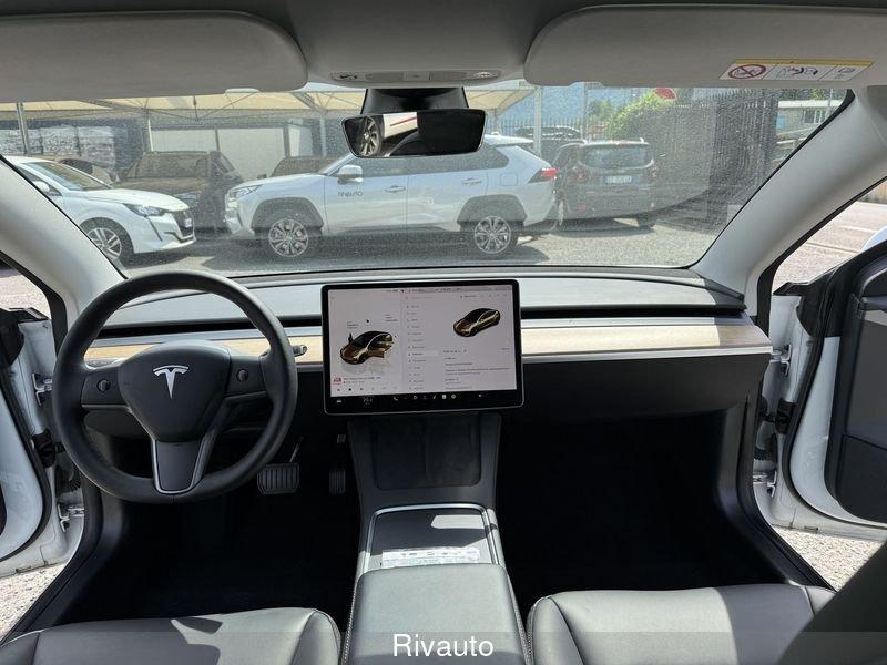 Tesla Model 3 RWD