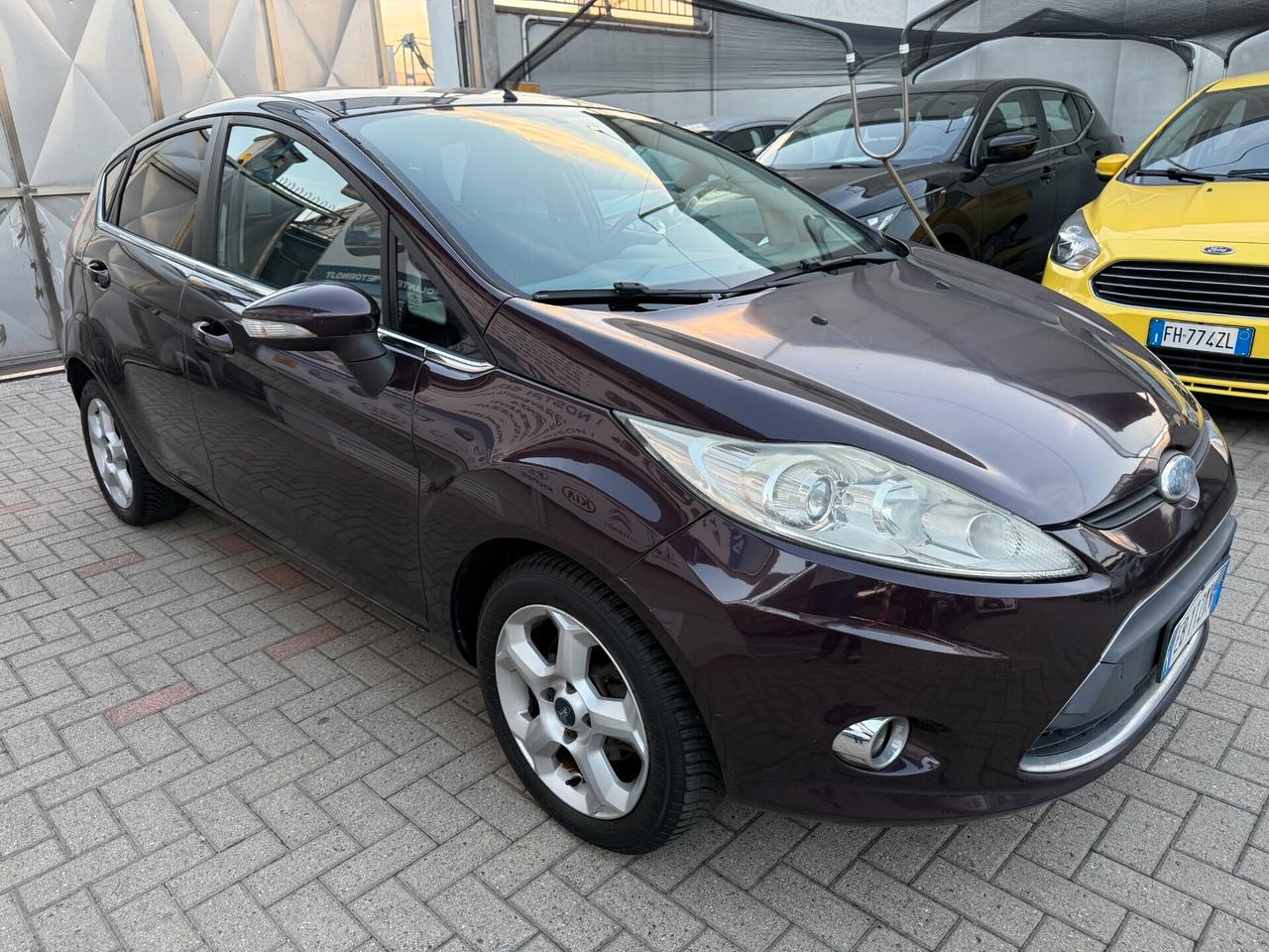 Ford Fiesta 1.4 5 porte Bz.- GPL Titanium - NeoPatentati