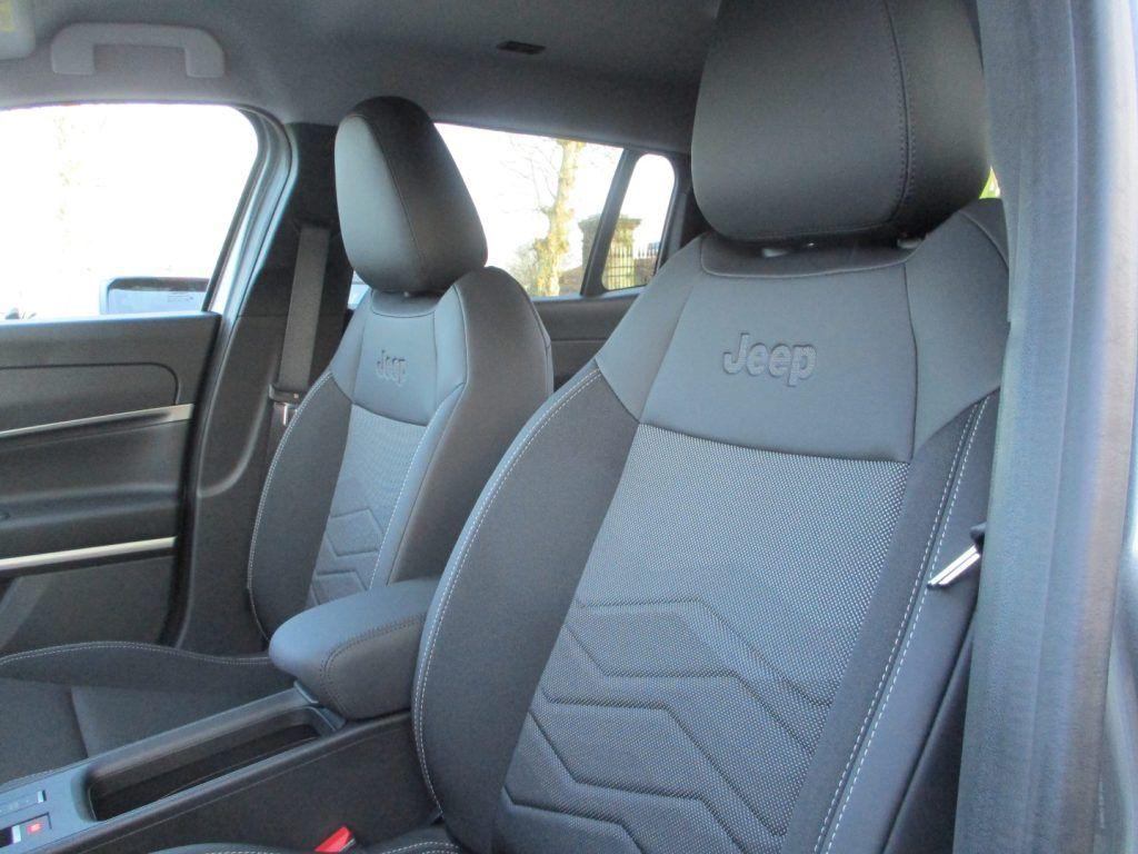 Jeep Avenger 1.2 Turbo Summit - CarPlay/Led/Camera