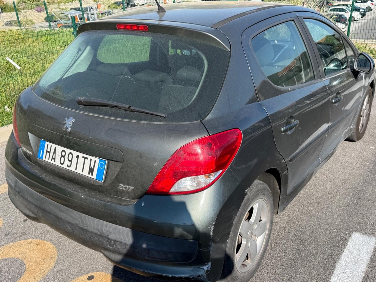Peugeot 207 1.4 HDi 70CV 5p. Active