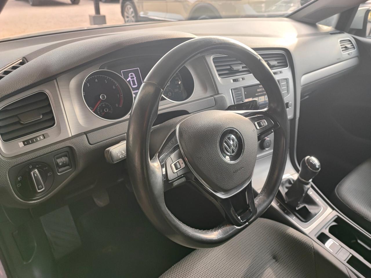 Volkswagen Golf 1.0 TSI 115 CV 5p. Trendline BlueMotion
