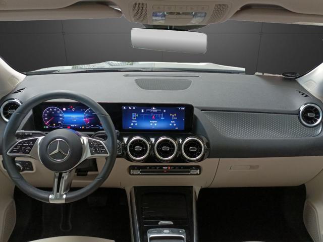 MERCEDES-BENZ GLA 180 Automatic Progressive Advanced