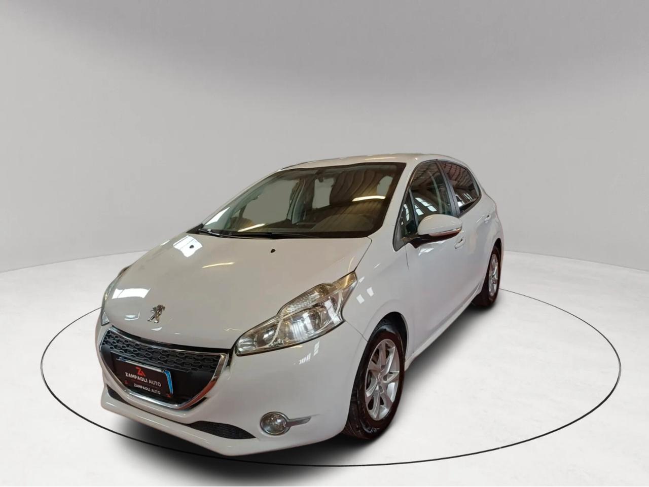 Peugeot 208 1.4 HDi 68 CV 5 porte Allure