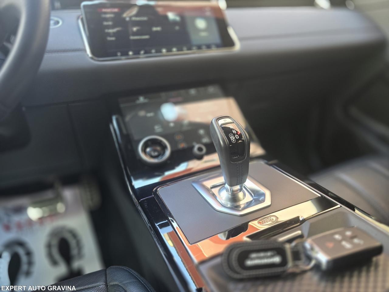 RANGE ROVER EVOQUE HSE 2.0cc 180cv R-DYNAMIC