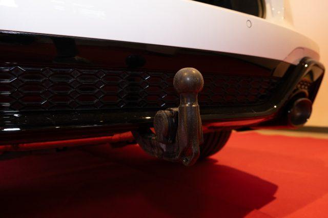 AUDI RS6 Avant 4.0 TFSI V8 quattro tiptronic Performance UN