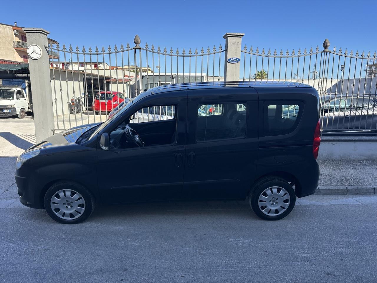 Fiat Doblo 1.6 MJT 105 Cv Emotion 5 Posti Vettura