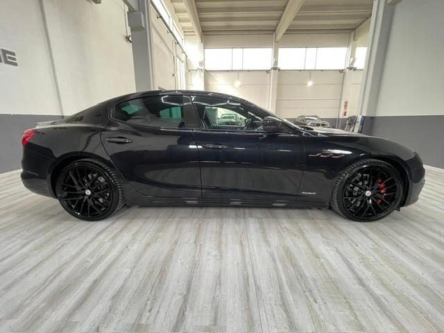 Maserati Ghibli V6 430 CV Q4 Trofeo