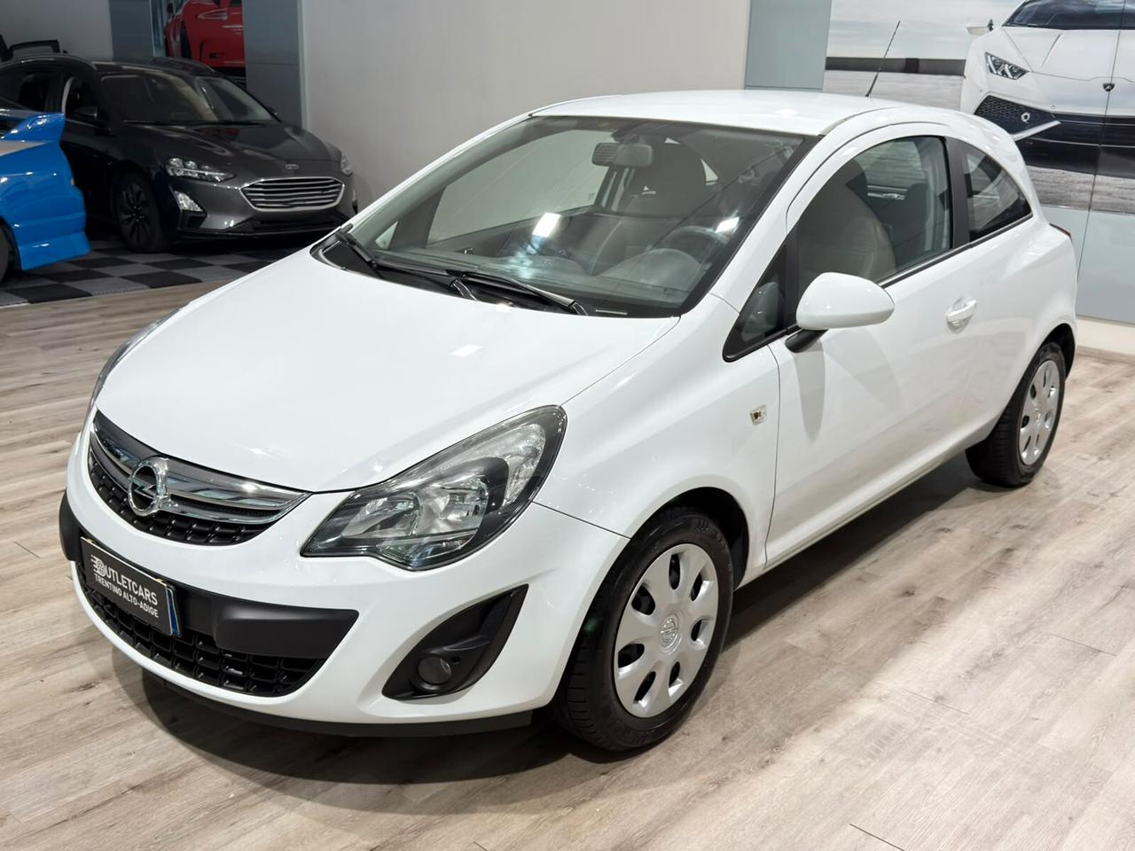 OPEL CORSA 1.2 86cv 110.000km 2014 NEOPATENTATI