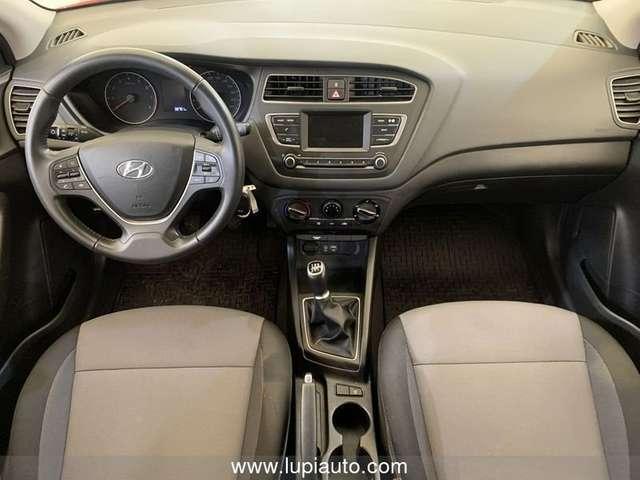 Hyundai i20 1.2 mpi Connectline 75cv 5p