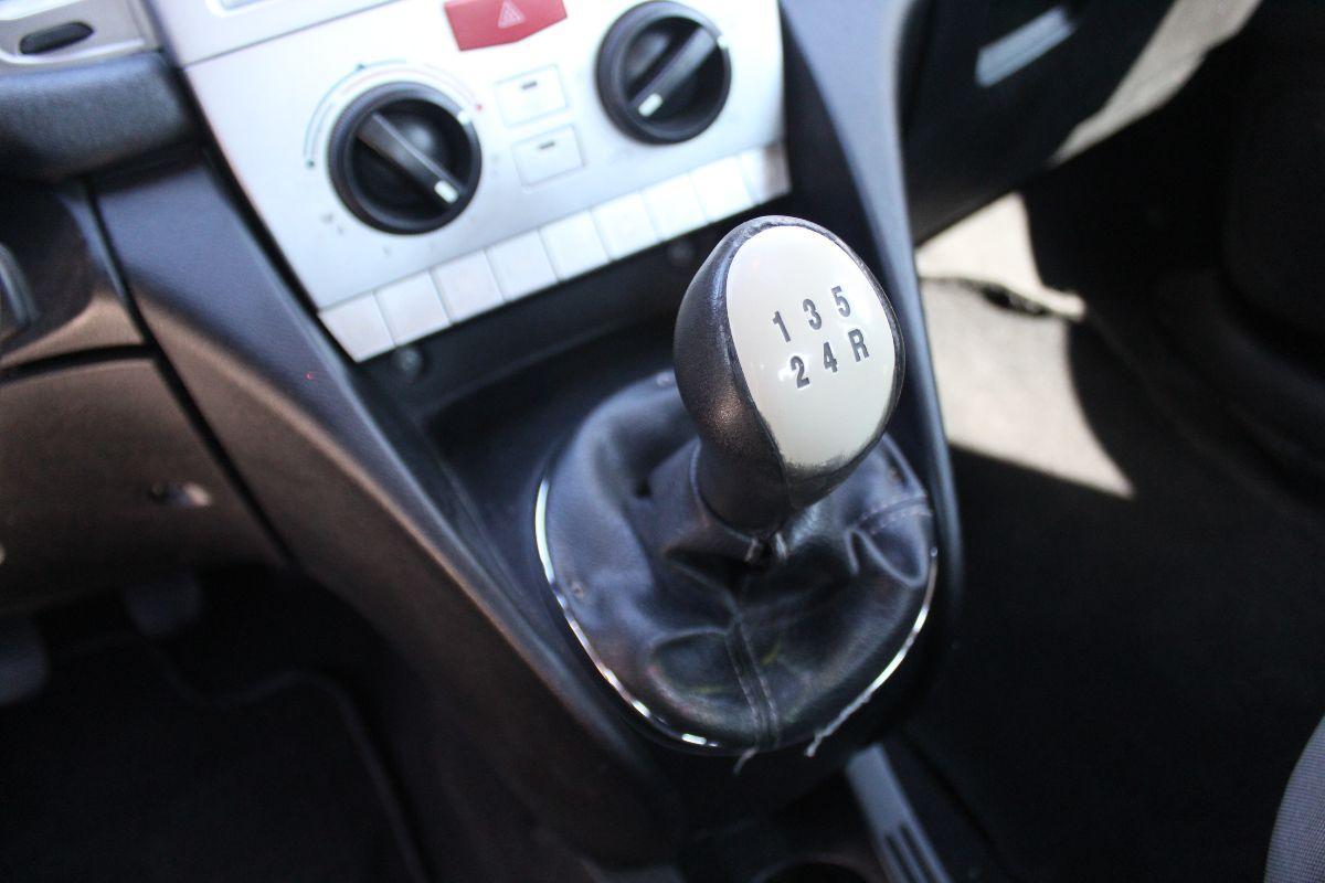 LANCIA - Ypsilon - 1.3 MJT Argento