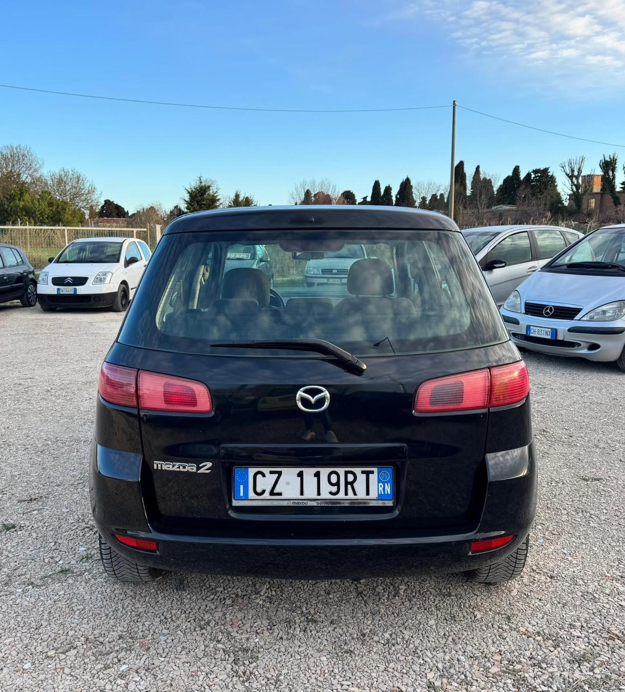 Mazda 2 1.2 16V 5p. Sony Ericsson Neopatentati