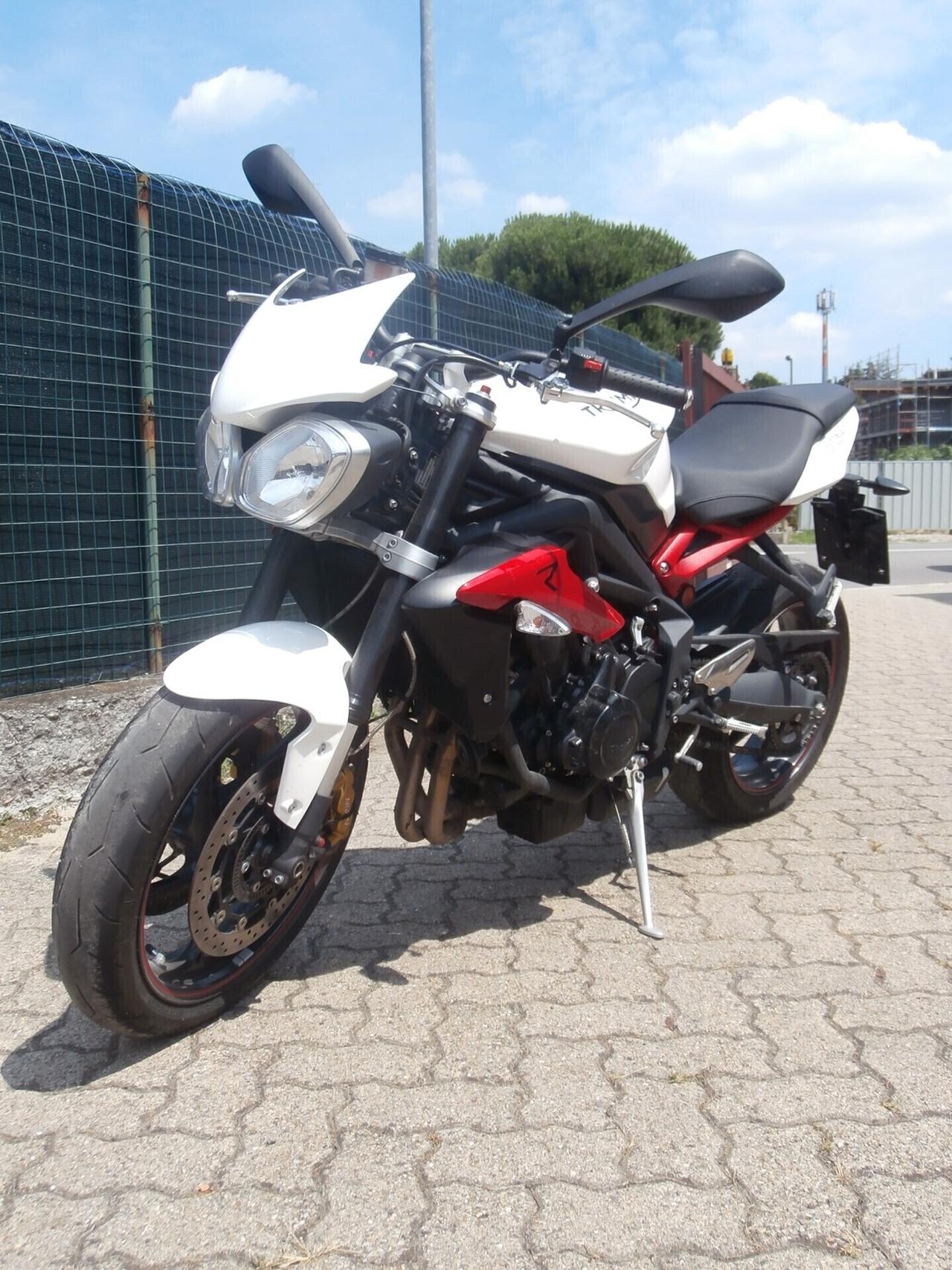 Triumph Street Triple R ABS del 2017 compreso trapasso-tagliando-garanzia