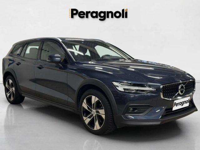 VOLVO V60 CROSS COUNTRY B4 D AWD CORE AUTOMATICA