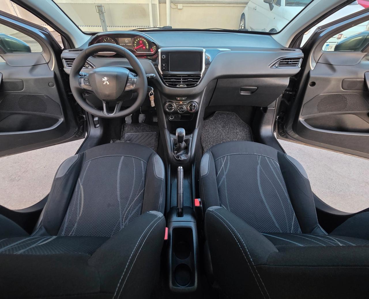 Peugeot 208 1.4 HDi 68 CV 5 porte Active 2014