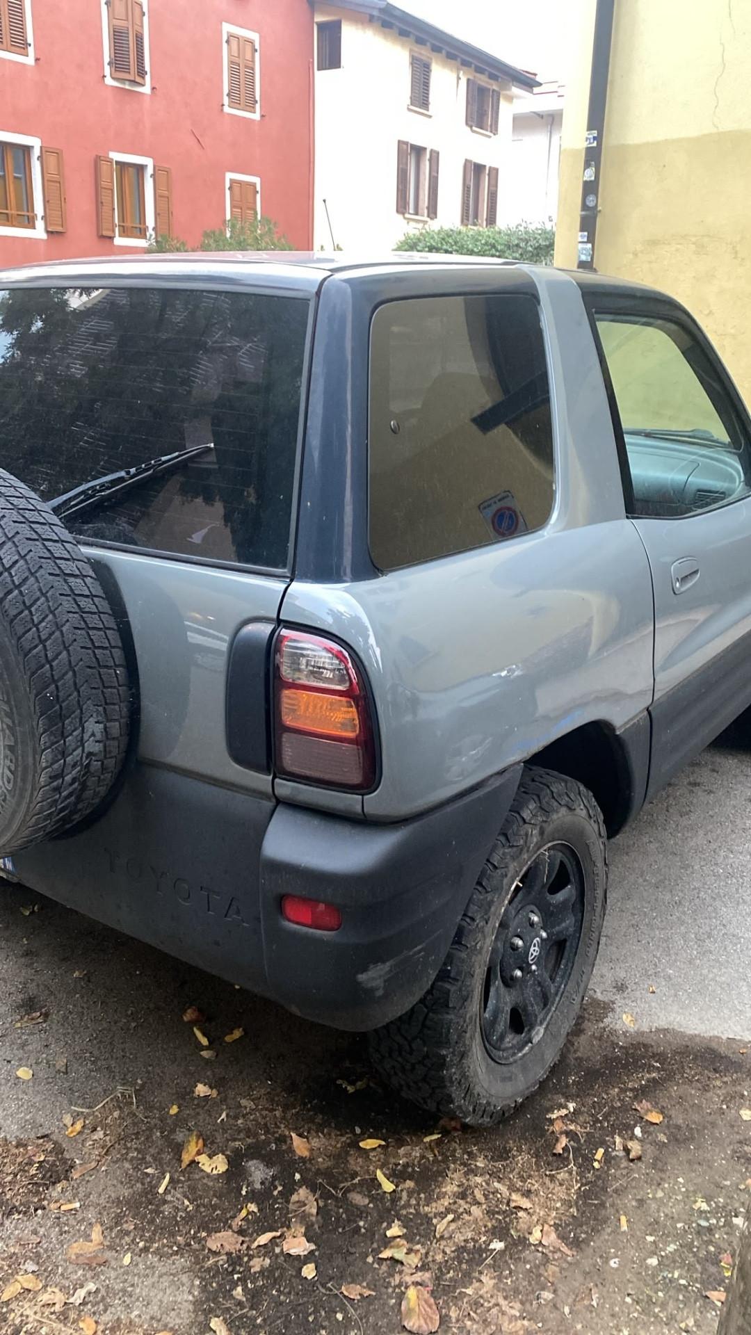 Toyota RAV 4 2.0i 16V cat 3 porte LEGGERE