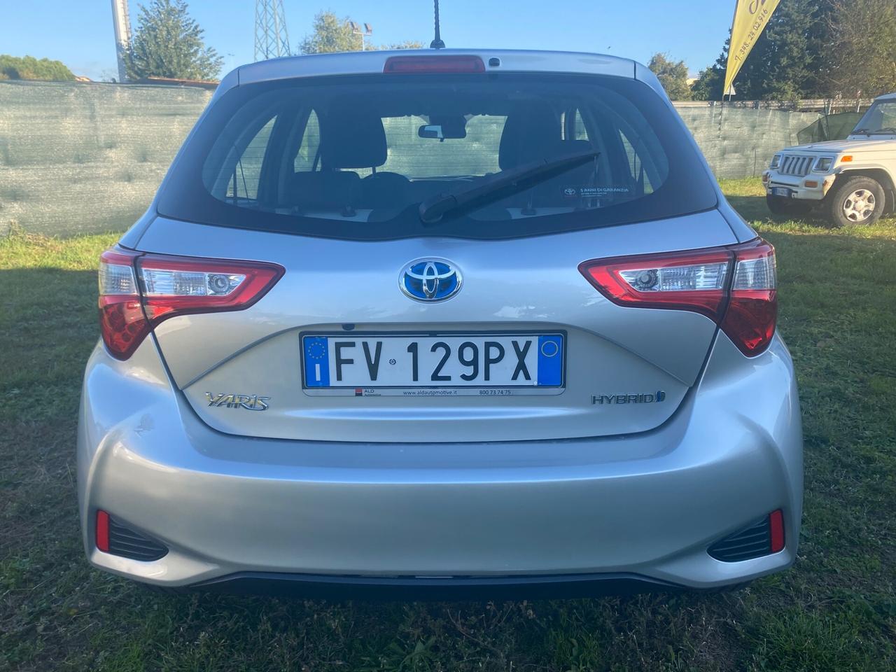 Toyota Yaris 1.5 Hybrid 5 porte Trend NOLEGGIO A BREVE 3 -6 - 12 mesi
