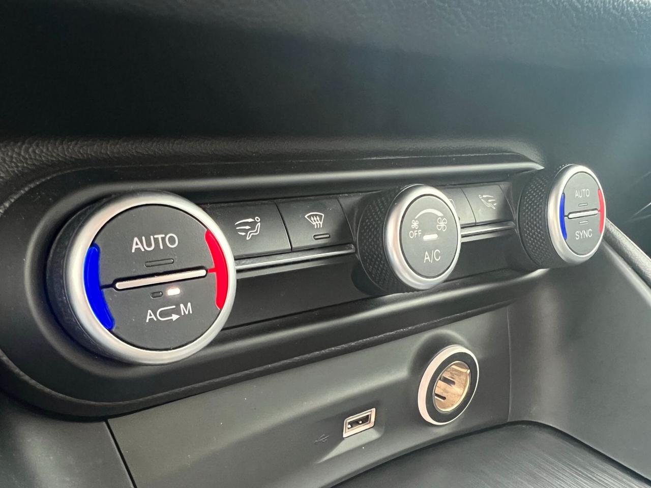 Alfa Romeo Stelvio 2.2 Turbodiesel 160 CV AT8 RWD Business