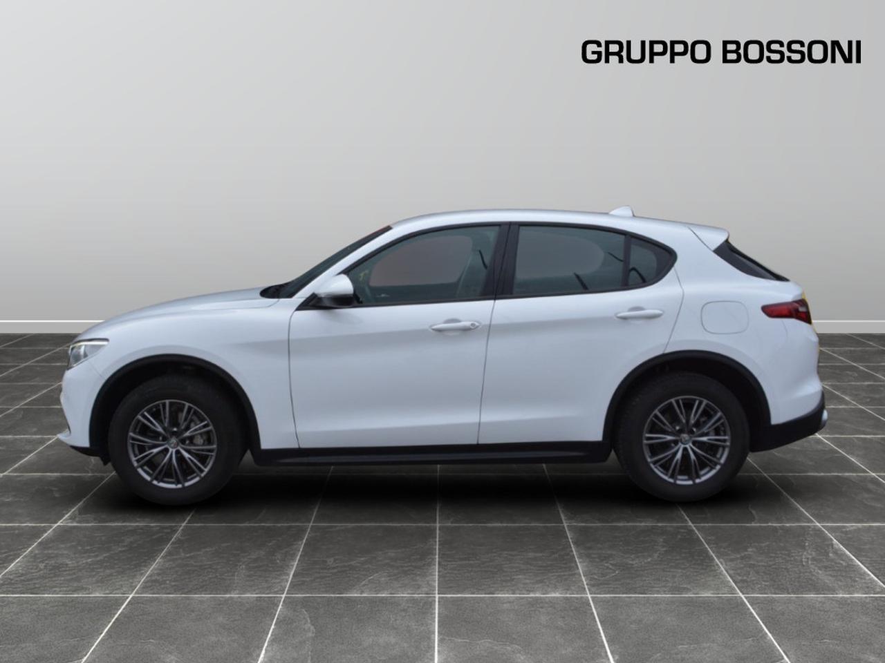 Alfa Romeo Stelvio 2.0 turbo 200cv business q4 at8