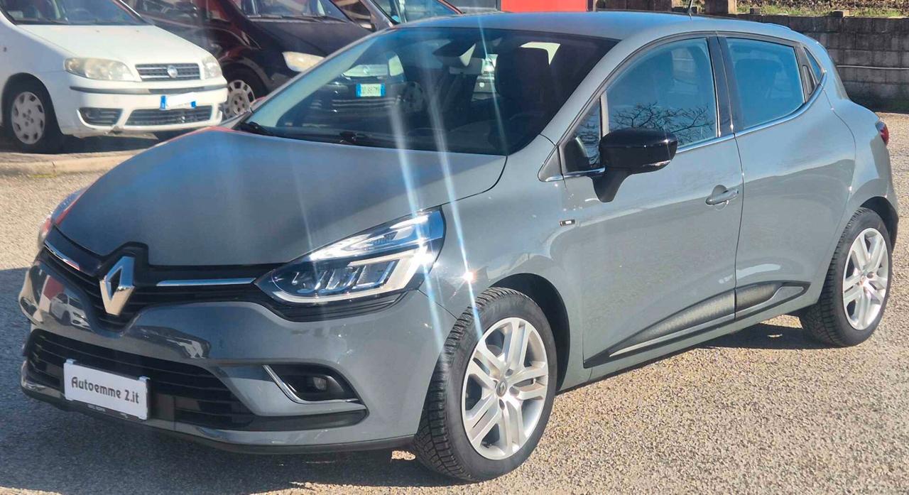 Renault Clio dCi 8V 90 CV 5 porte Moschino Zen