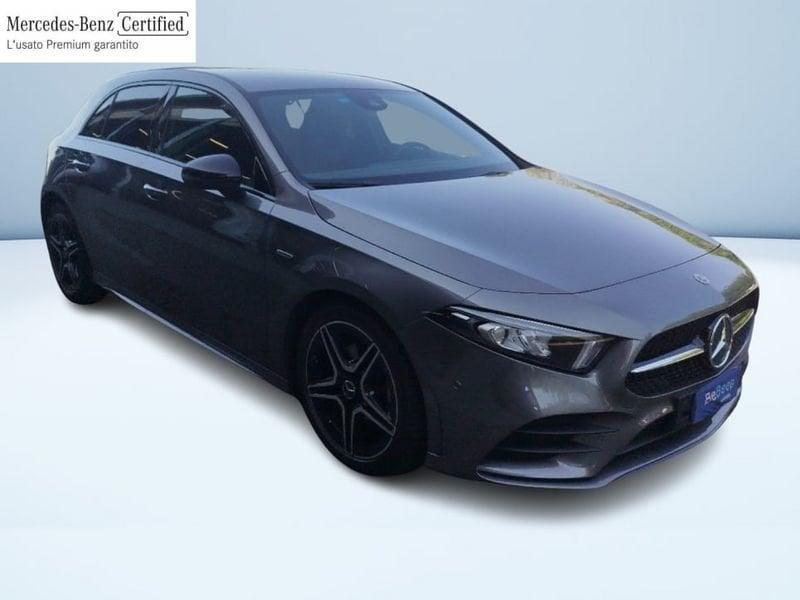 Mercedes-Benz Classe A A 180 D PREMIUM NIGHT EDITION AUTO