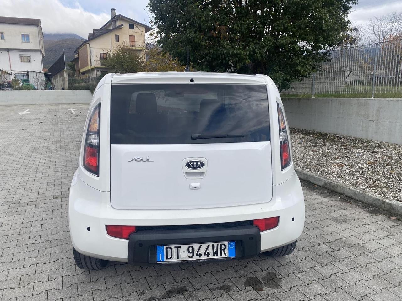 Kia Soul 1.6 CVVT Active Bi-Fuel