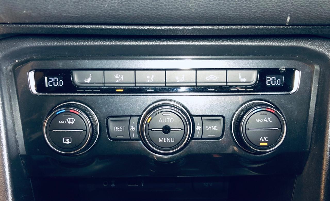 Volkswagen Tiguan 2.0 TDI SCR DSG 4MOTION Executive BMT