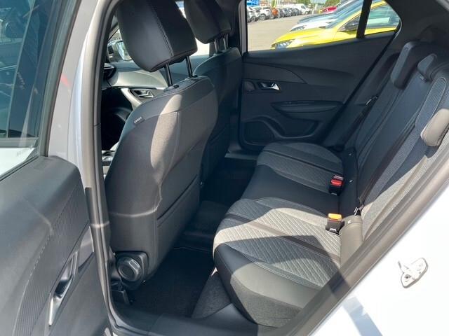Peugeot 2008 PureTech 100 S&S Allure