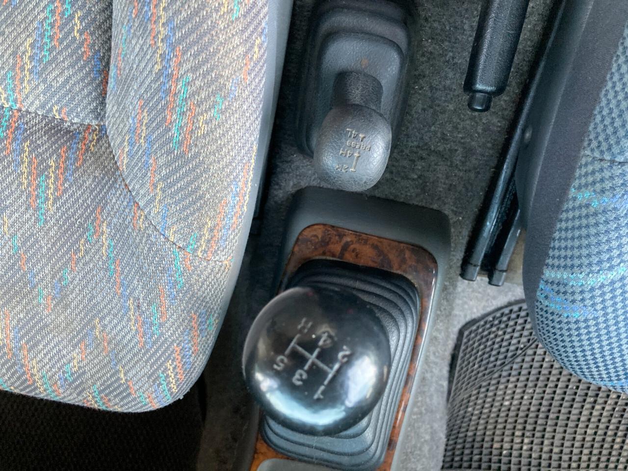 Suzuki Jimny 1.3i 16V cat 4WD JLX