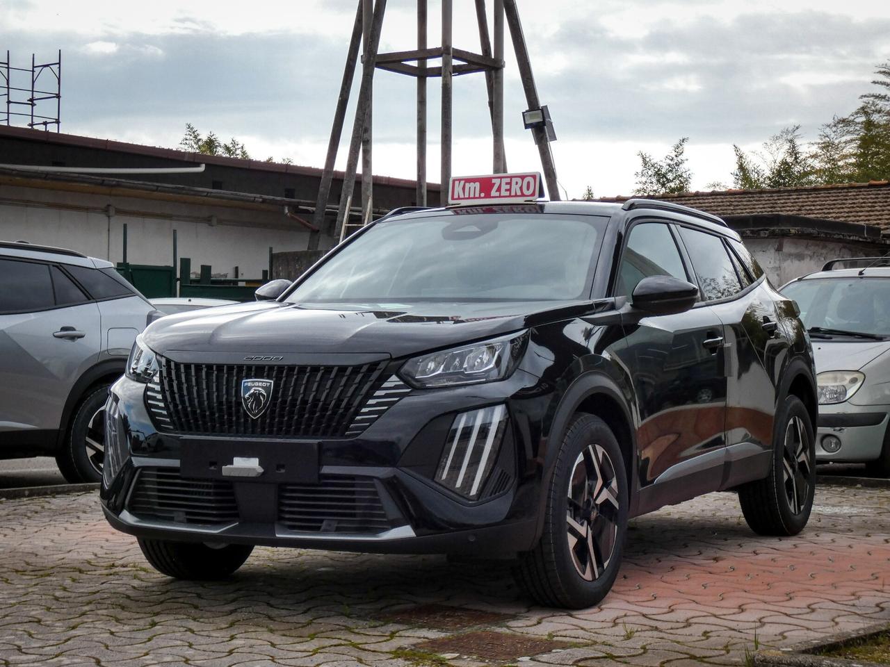 Peugeot 2008 PureTech 100 S&S Allure - KM 0