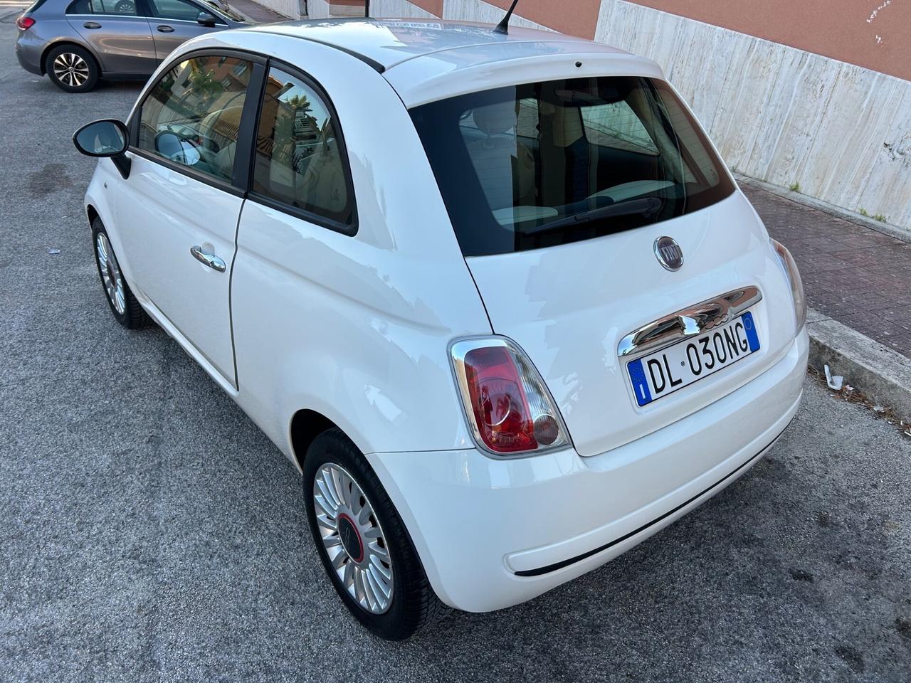 Fiat 500 1.2 Lounge ideale per neopatentati