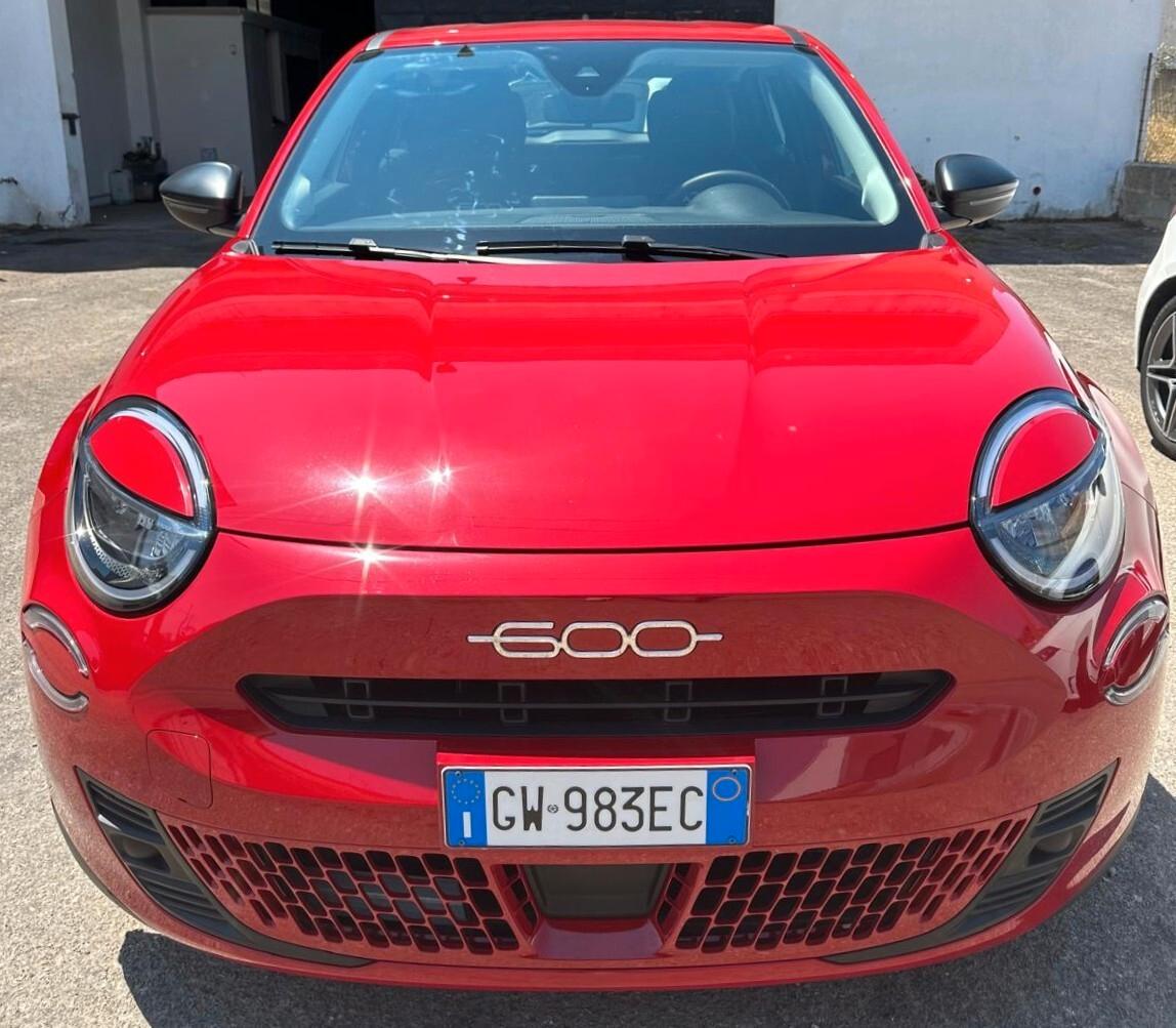 Fiat 600 Hybrid 100 CV DCT MHEV