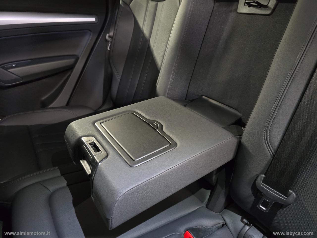 AUDI Q5 40 TFSI quattro S tronic Business Adv